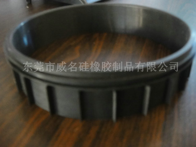 什么是導(dǎo)熱硅膠制品？